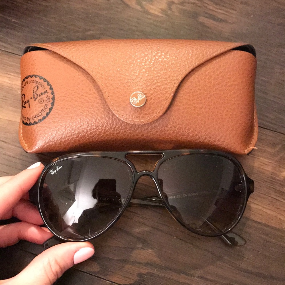 Tortious Ray Ban Sunglasses